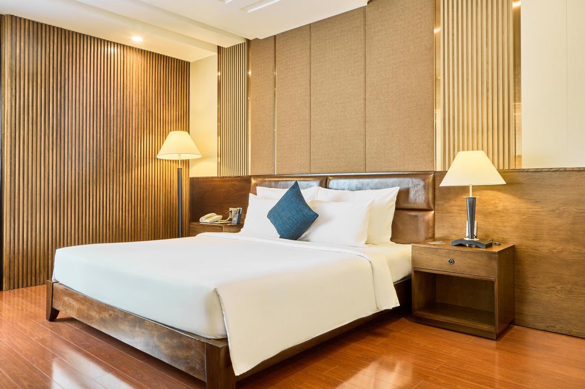 Kin Hotel Thi Sach Ho Şi Min Dış mekan fotoğraf